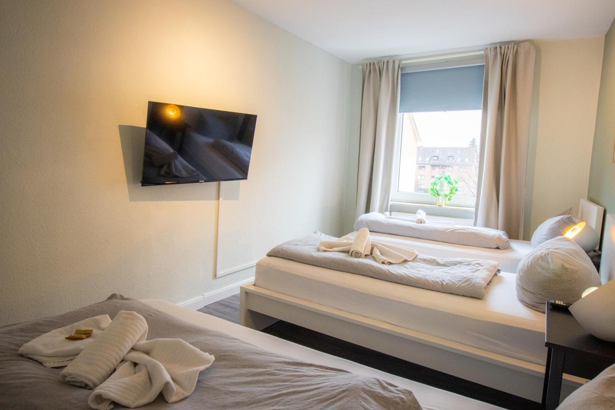 Wohnung Fuer 5 Gaeste Grosse Kueche Messe- Und Citynah Hannover Bagian luar foto